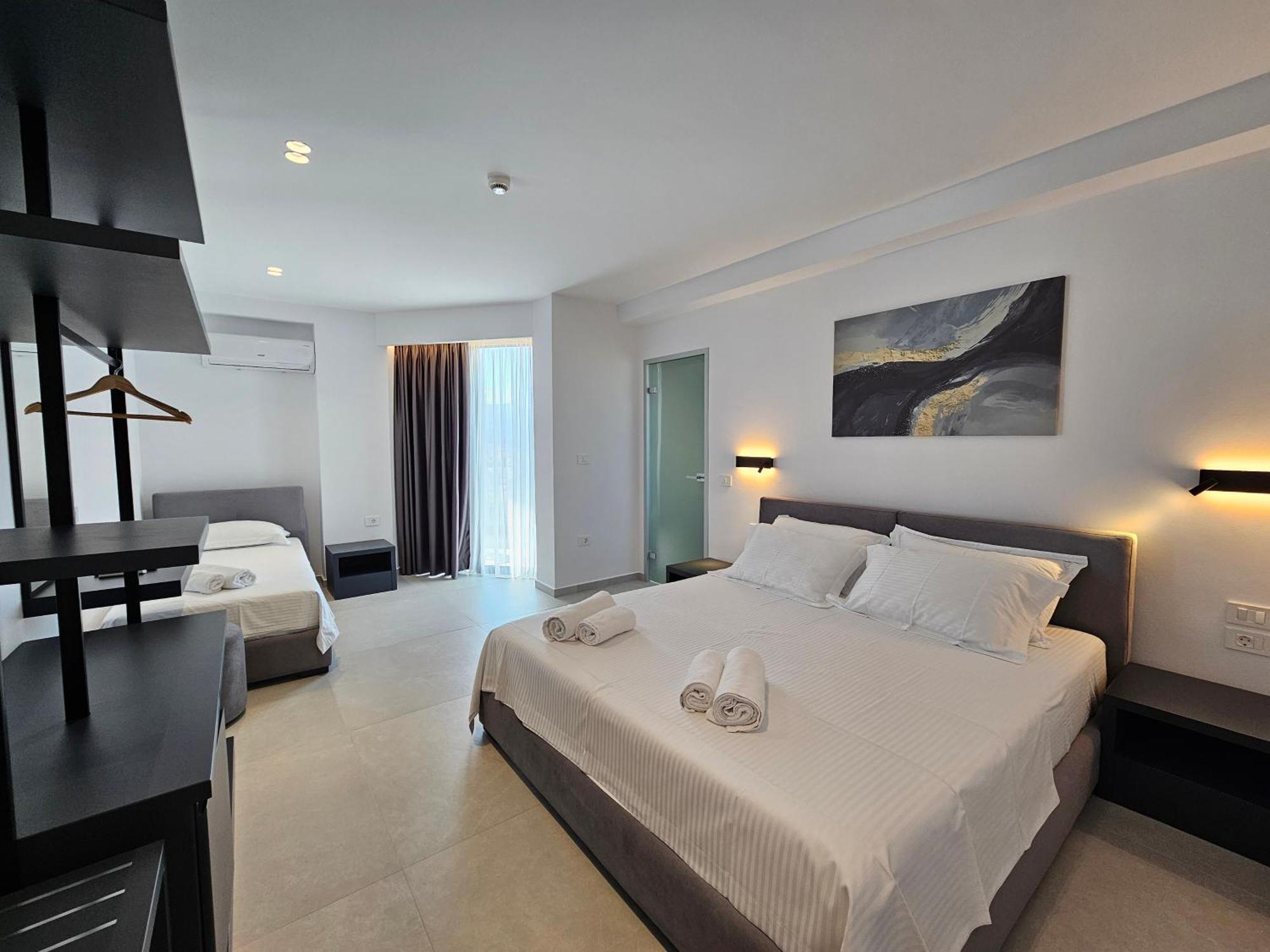 Adele Hotel Ksamil Exterior photo